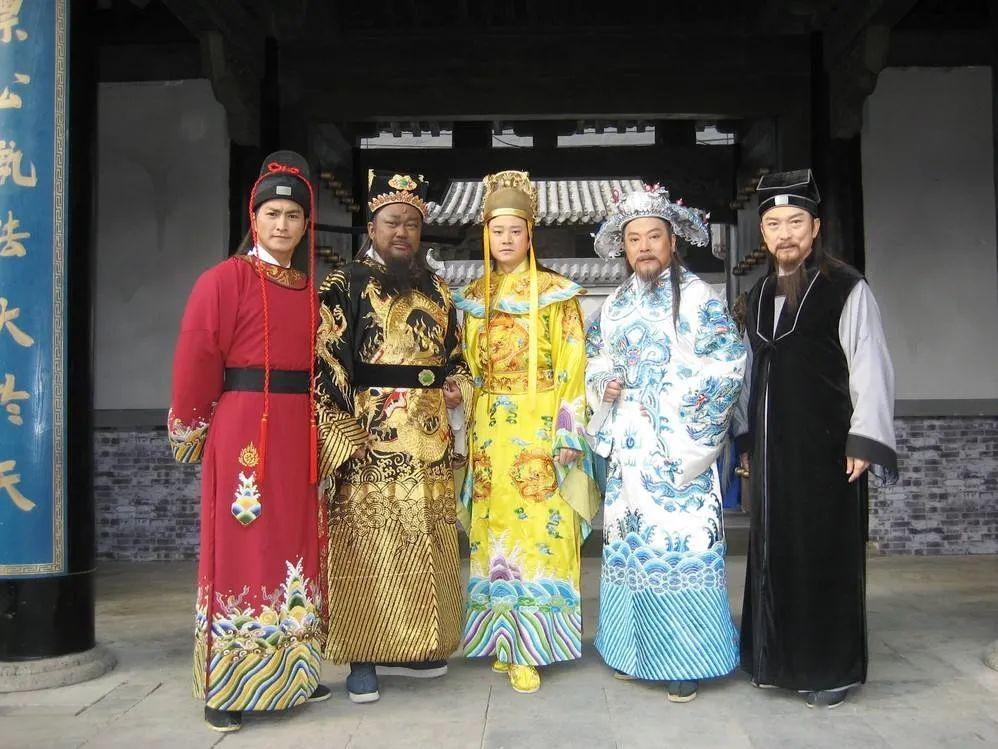 包青天的民间故事_包青天在民间传说中的形象_包青天的神话故事