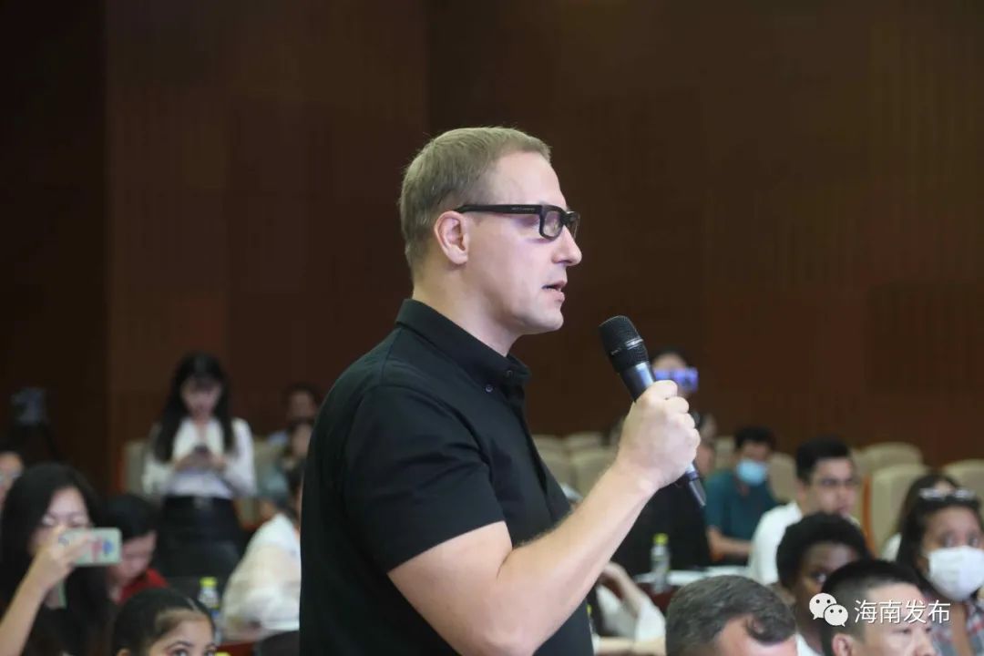 促进琼港澳台经济合作的海南政策，分析其经济影响与机遇_琼州海峡经济带_琼港合作