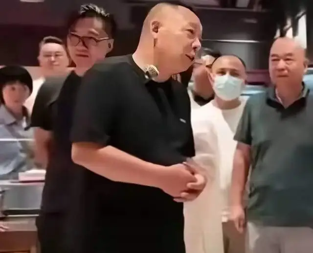 胖东来客户关系管理特色_胖乎乎的合作伙伴_胖东来：顾客是我们最重要的合作伙伴