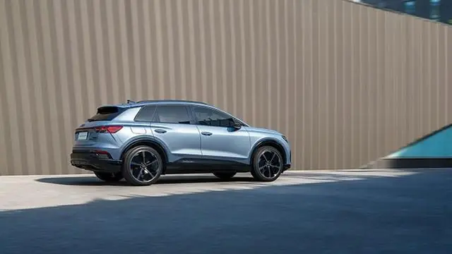 奥迪智能驾驶车_奥迪辅助驾驶功能怎么用_奥迪的智能驾驶辅助系统：安全与便捷