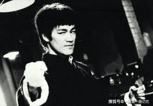 李小龙的演艺生涯与成就_李小龙的演艺生涯_李小龙的表演者