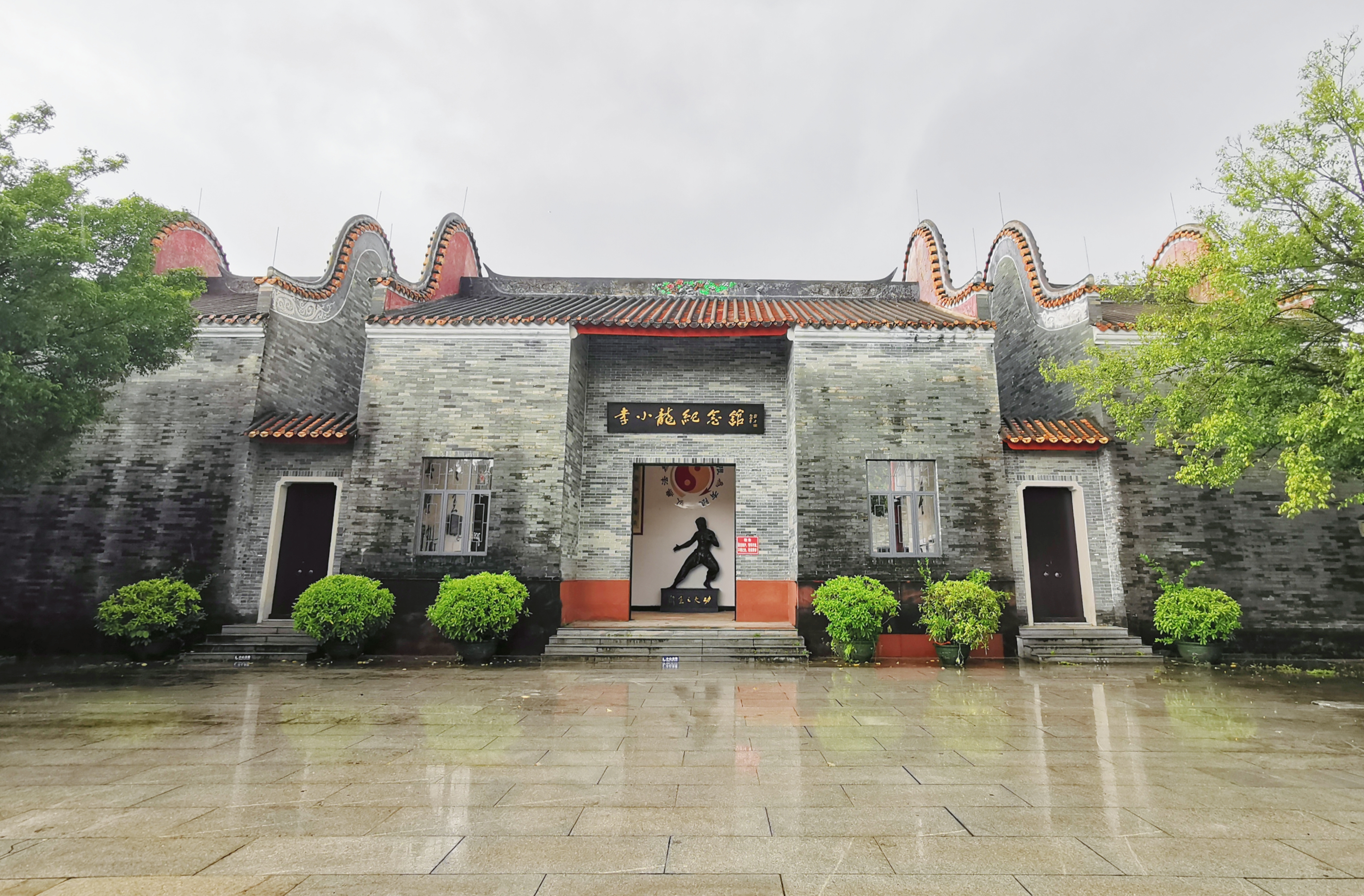 李小龙与中国武术的结合_李小龙武术的终极目的_李小龙谈传统武术