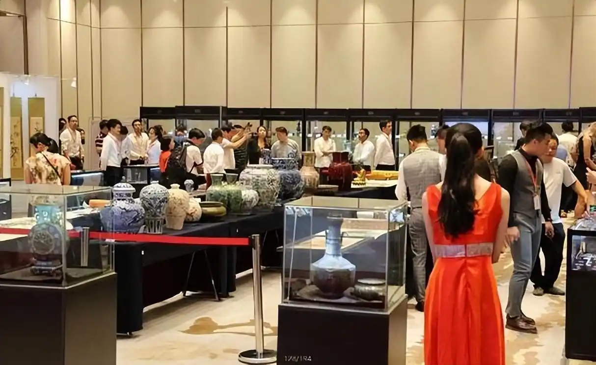 探索数字货币对传统艺术市场的冲击：如何影响艺术品交易_艺术币是什么_数字货币艺术品