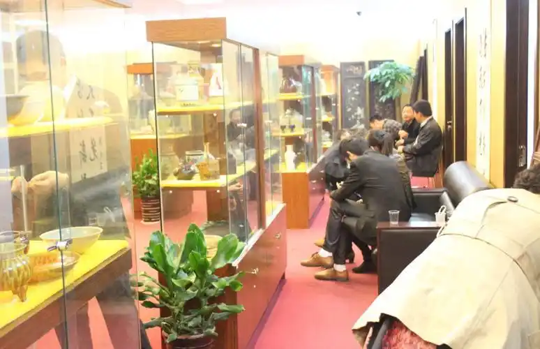 探索数字货币对传统艺术市场的冲击：如何影响艺术品交易_艺术币是什么_数字货币艺术品
