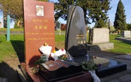 张国荣公众号_张国荣在公众心中的形象_众星眼中的张国荣
